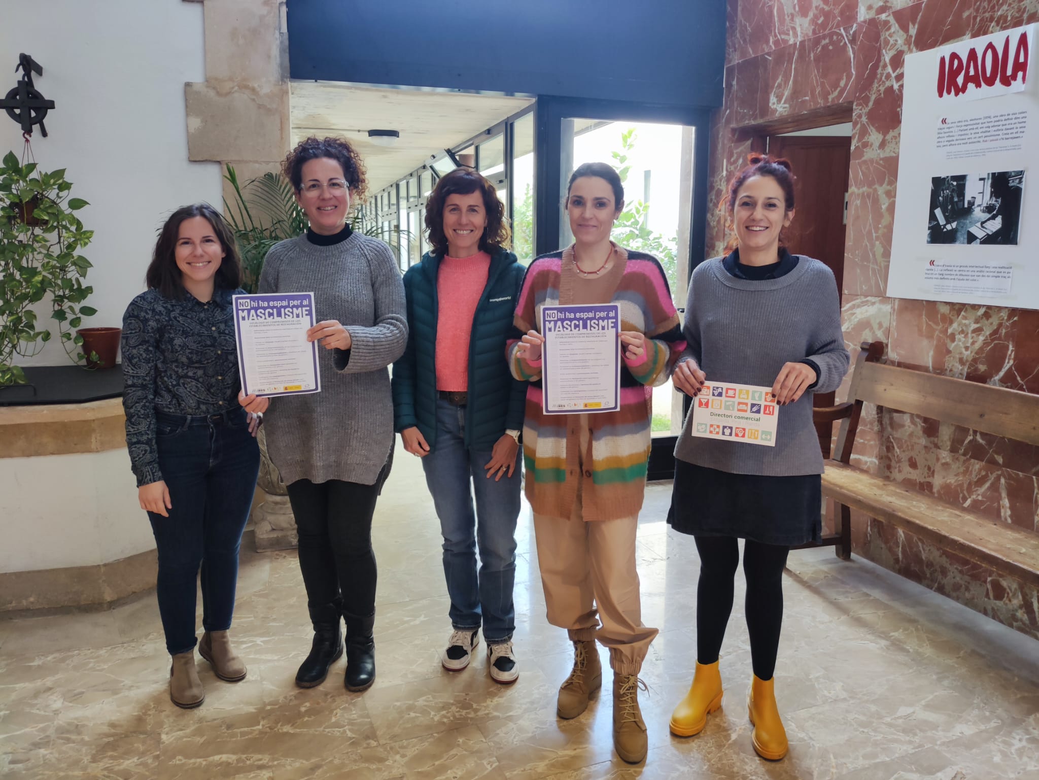 Algaida posa en marxa la campanya «No hi ha espai per al masclisme» dirigida als bars, restaurants i l’oci nocturn.